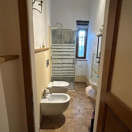 Borgo Di Mezzo Apartman Castelnuovo dellʼAbate